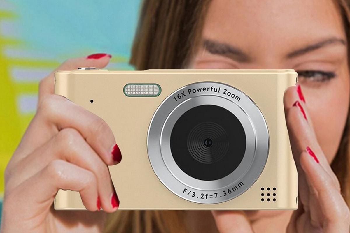 4K Digital Camera for Photography Vlogging Camera for YouTube Video 16X Digital Zoom with 32G Memory Card - Gold