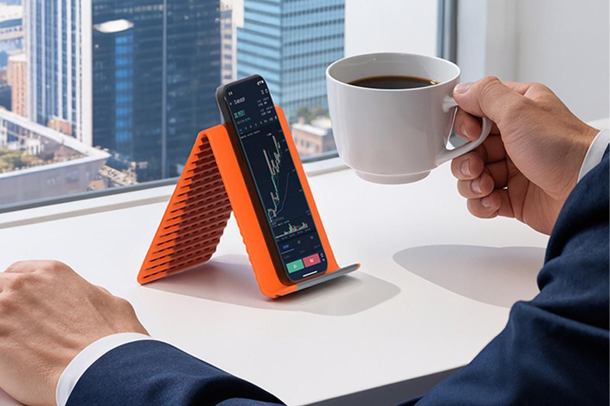 Portable Silicone Phone Stand Desk Holder for Office Travel Airplane-Orange